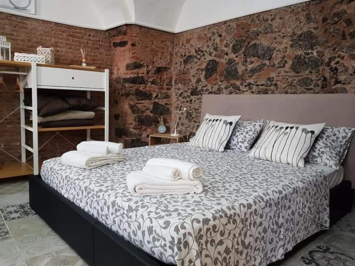 La Piccola Grotta Ursino Villa Catánia Buitenkant foto