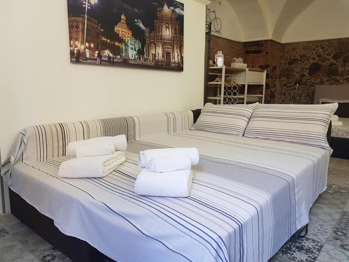 La Piccola Grotta Ursino Villa Catánia Buitenkant foto