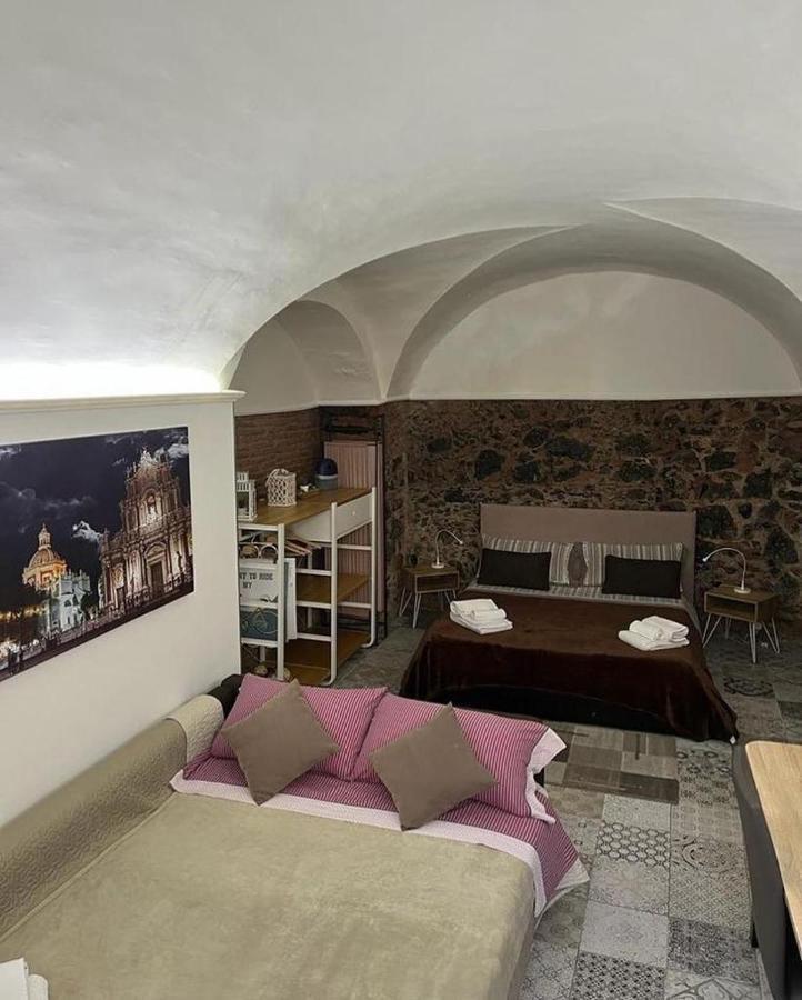 La Piccola Grotta Ursino Villa Catánia Buitenkant foto