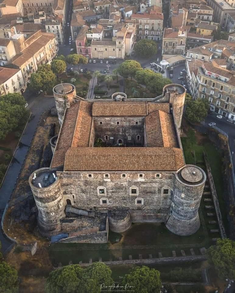 La Piccola Grotta Ursino Villa Catánia Buitenkant foto